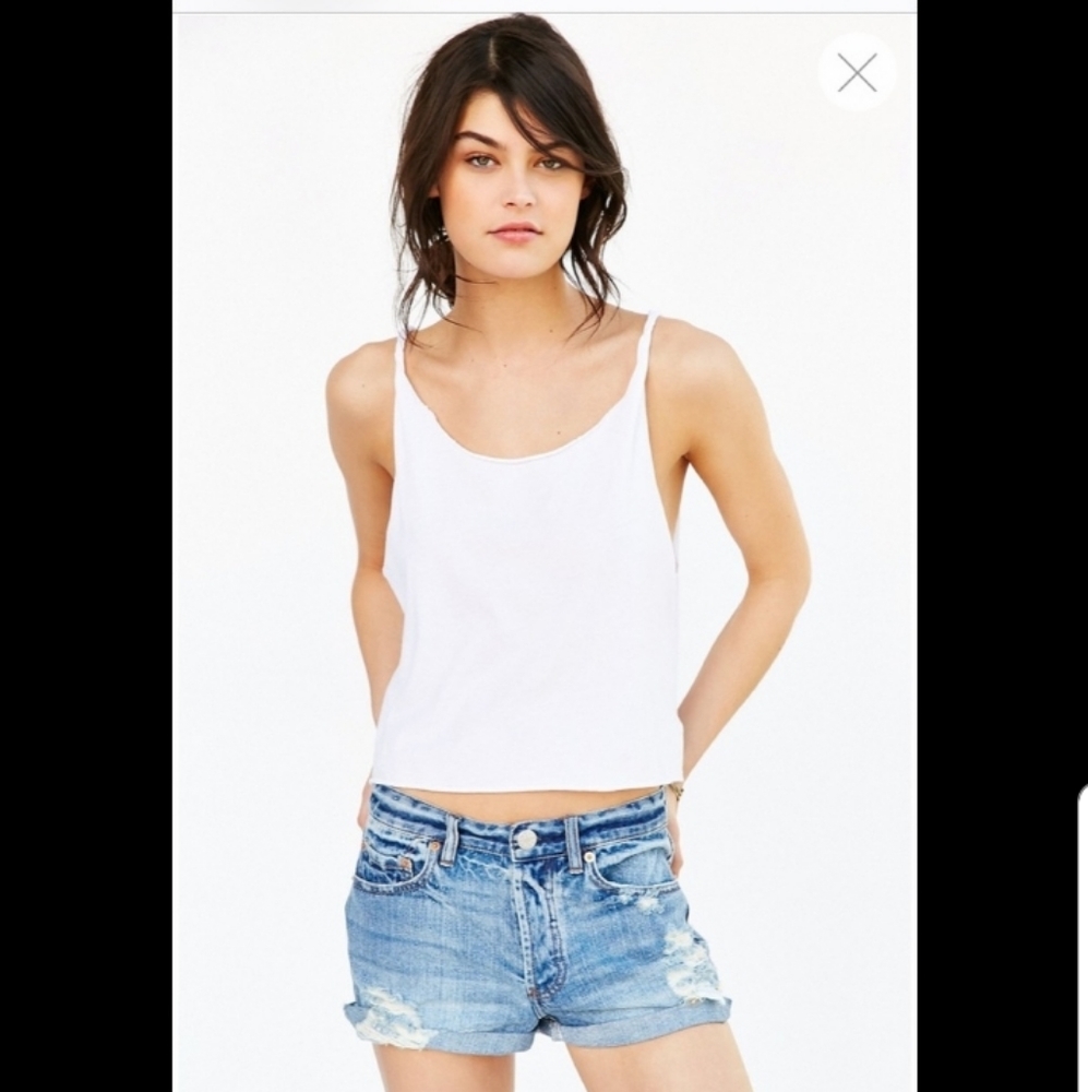 UO BDG Tomgirl Denim Distressed Shorts 26w